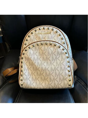 Michael Michael Kors Abbey Medium Studded Signature Backpack White/Acorn